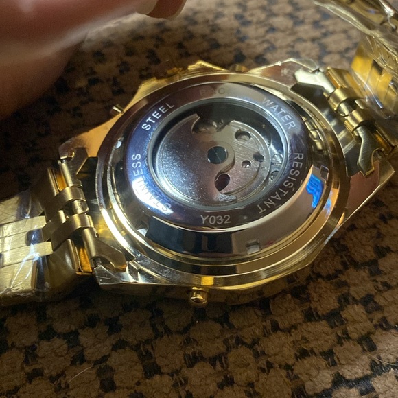 Invicta Limited Edition - Gold Watch - Self Recharge - Picture 3 of 4